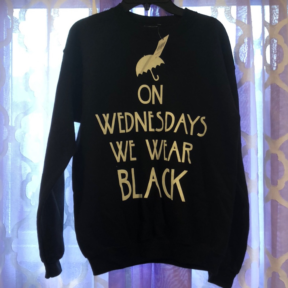 NWT Black “American Horror Story” sweatshirt